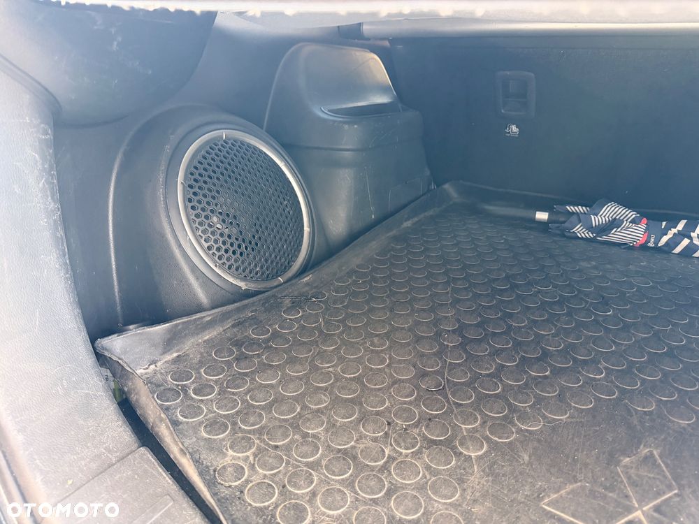 Mitsubishi Outlander 2.0 Instyle Navi 4WD CVT - 22