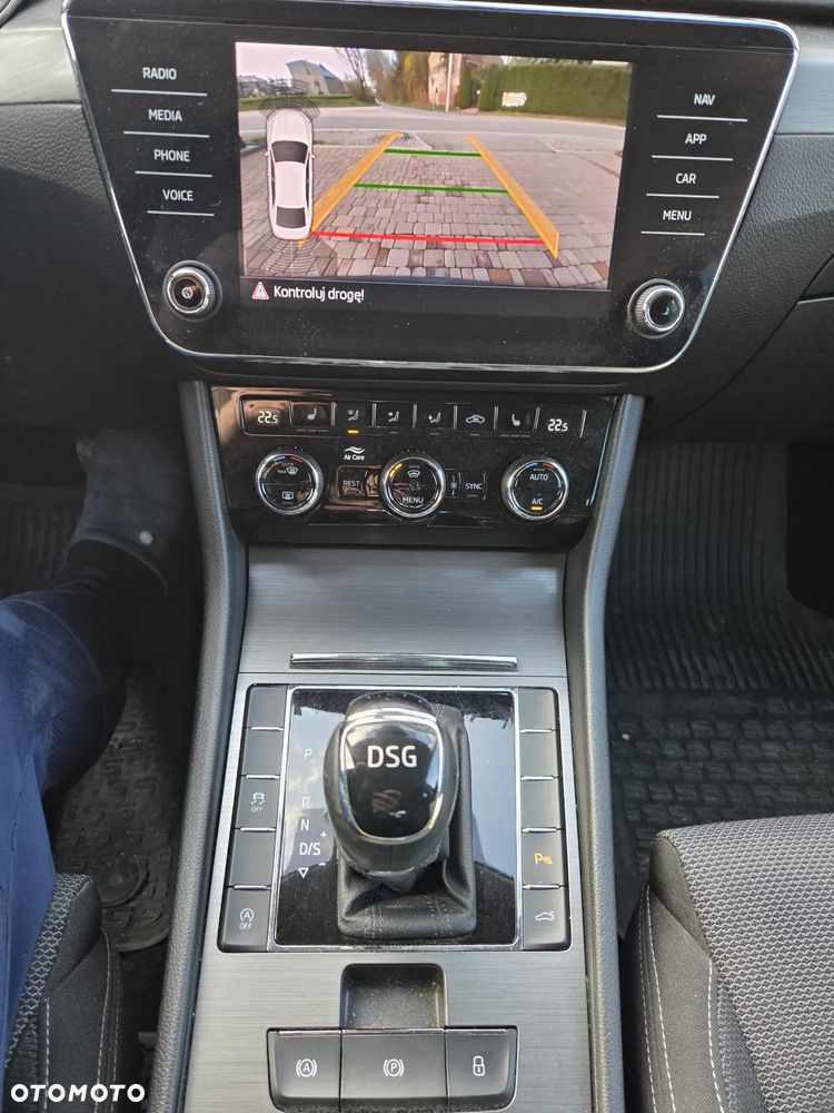 Skoda Superb 2.0 TSI Style DSG - 7