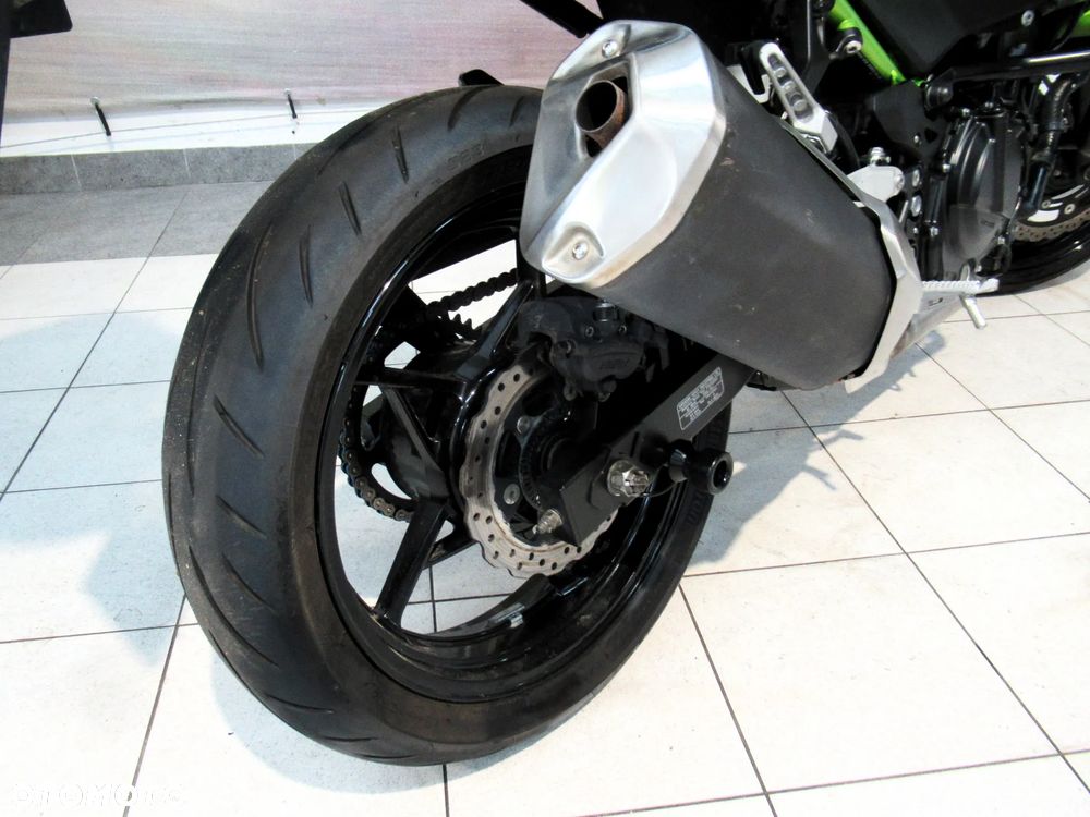 Kawasaki Z - 19