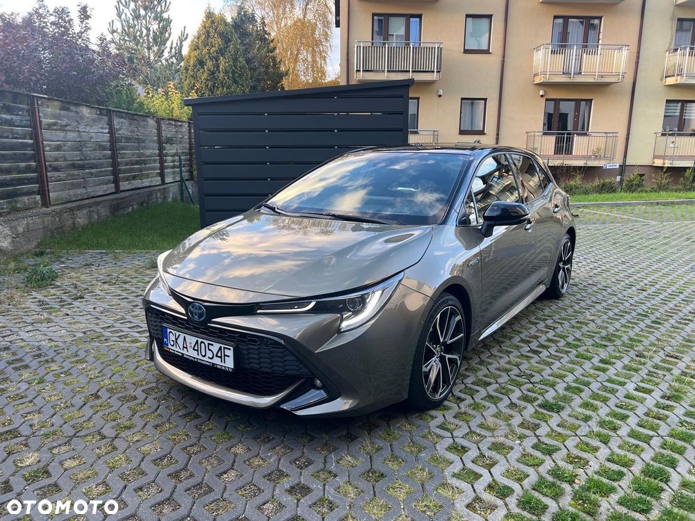 Toyota Corolla 2.0 Hybrid Executive - 19