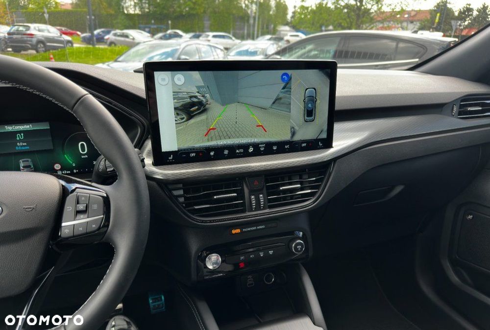 Ford Kuga - 24