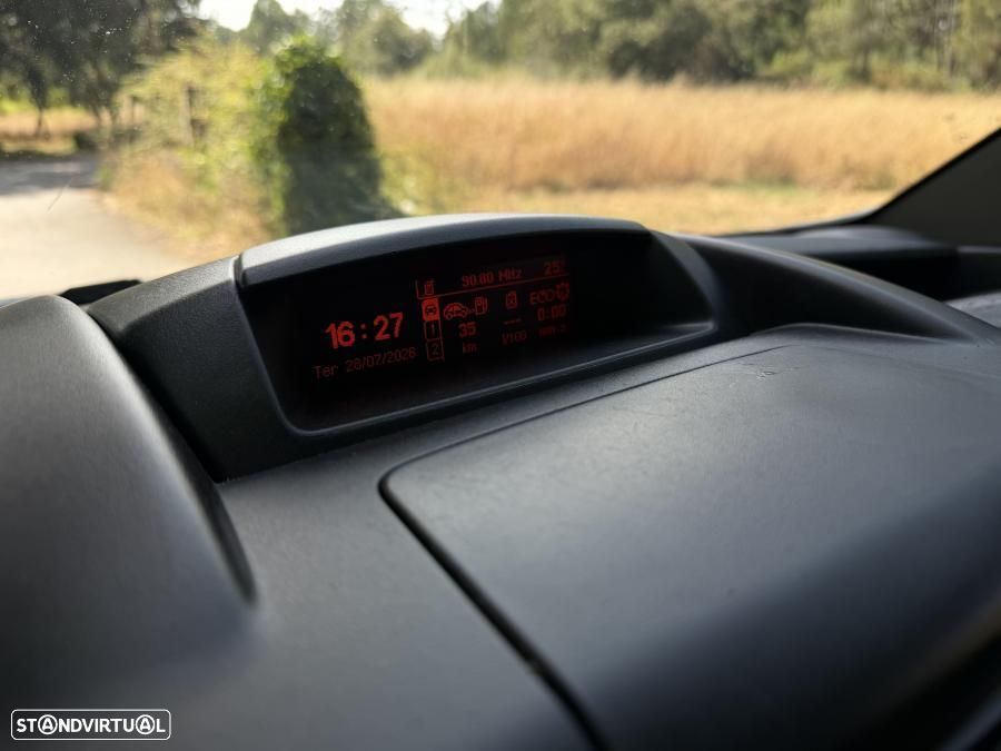 Peugeot Partner 1.6 BlueHDi 3Lugares - 11