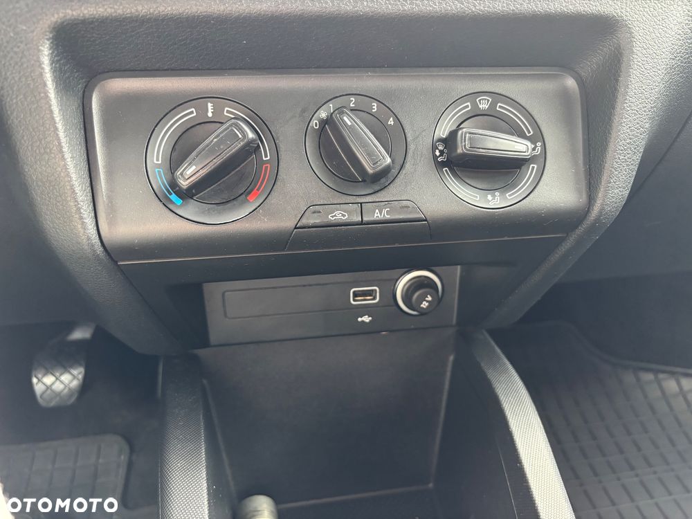 Skoda Fabia 1.0 Ambition - 13