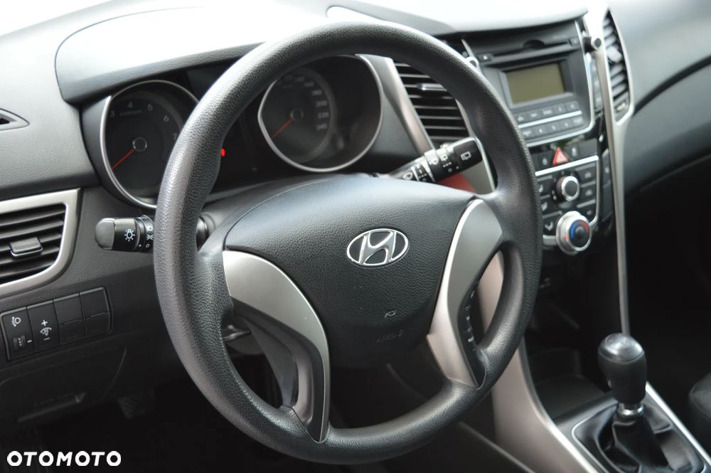 Hyundai i30 1.4 Trend - 28