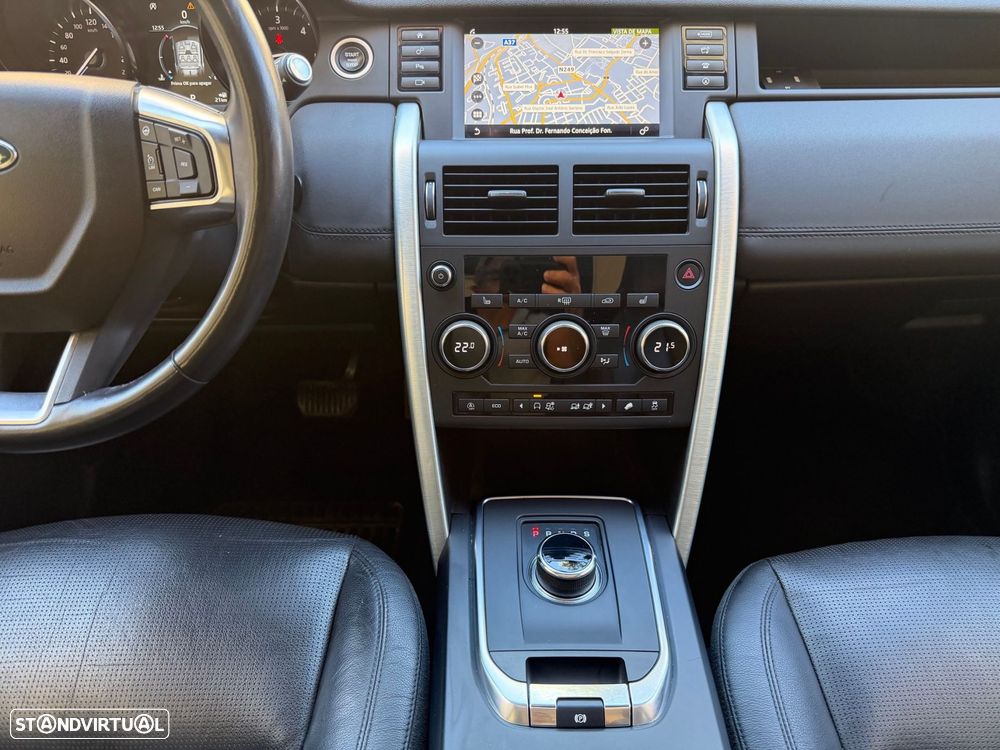 Land Rover Discovery Sport 2.0 D AWD HSE - 29