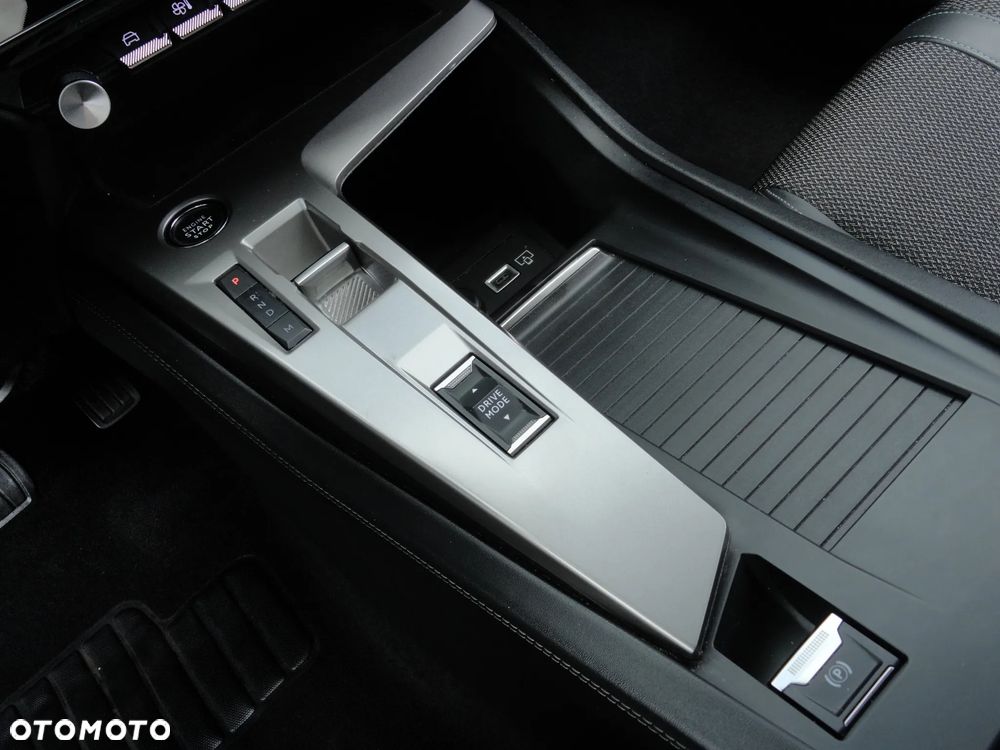 Peugeot 308 BlueHDi 130 EAT8 Stop & Start Allure Pack - 15