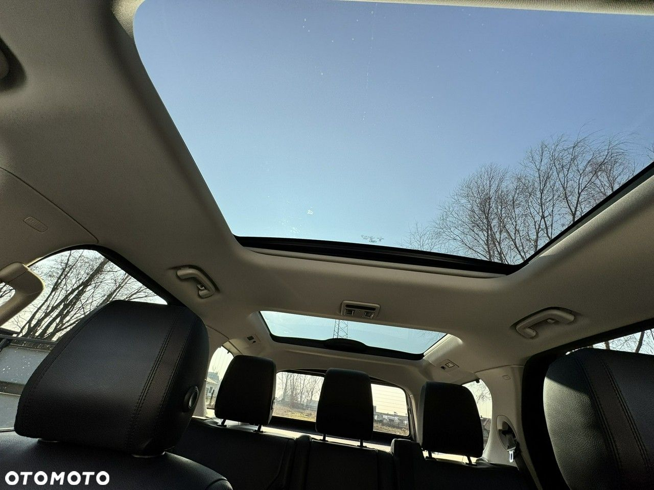 Land Rover Discovery - 16