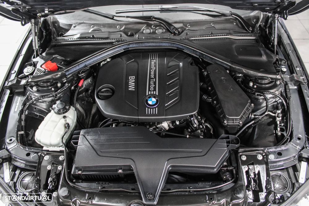 BMW 318 d Auto Line Sport - 15