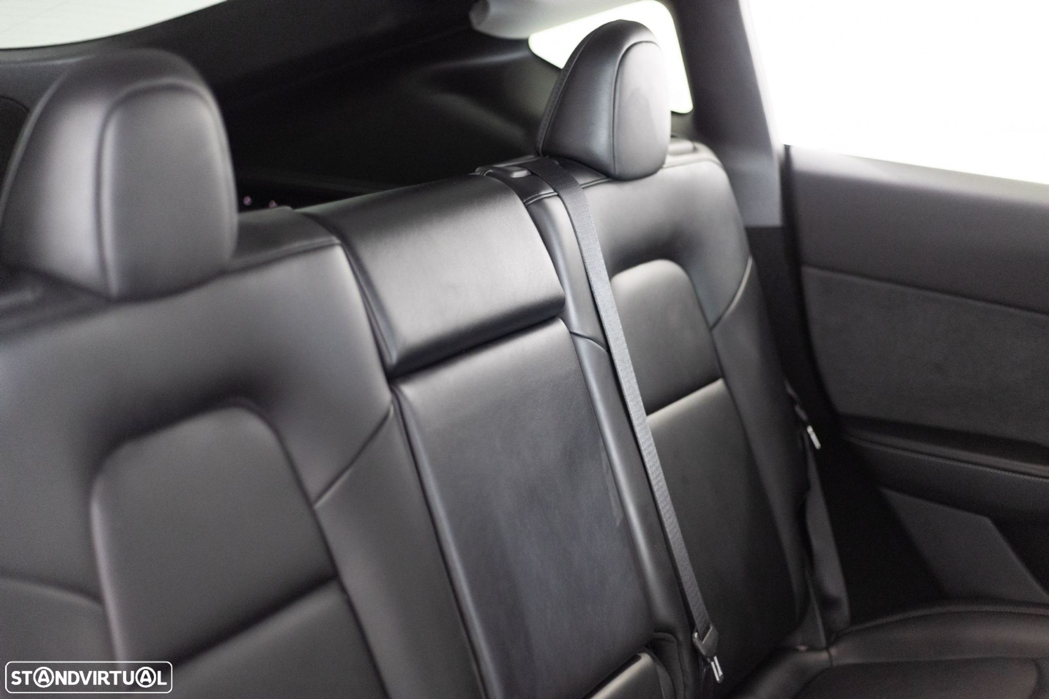 Tesla Model Y Long Range Tração Integral - 28