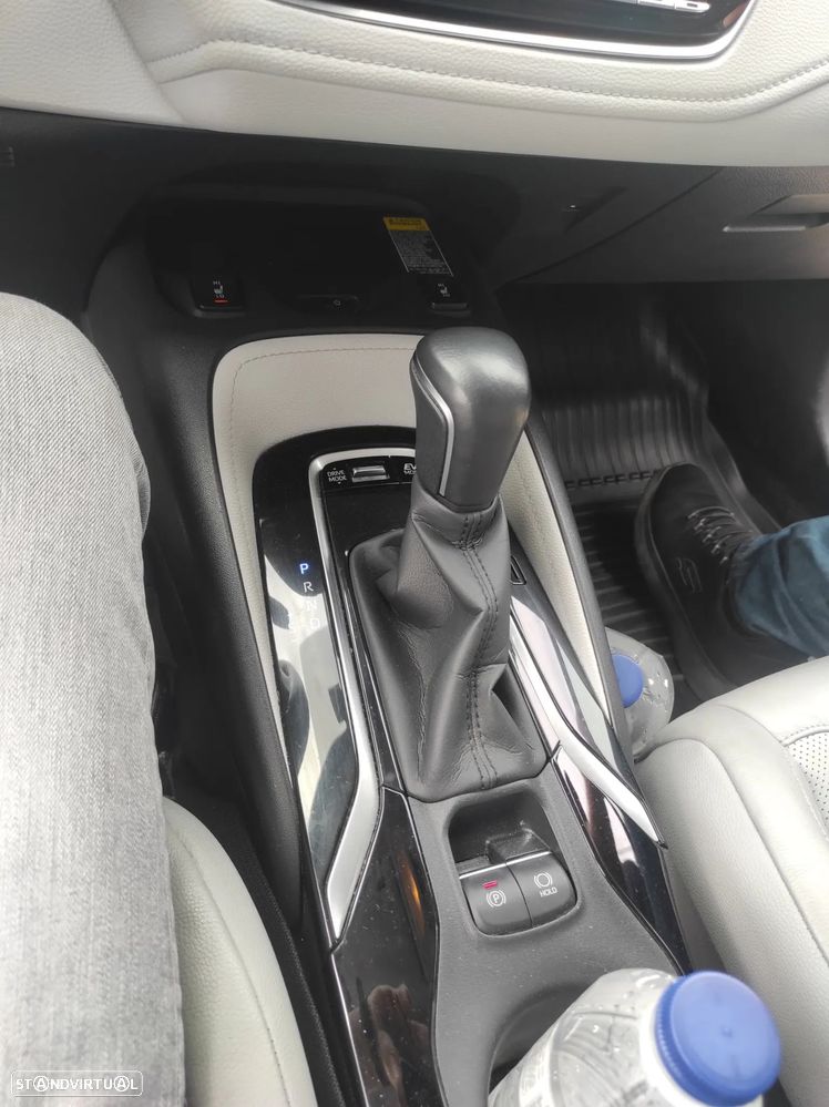 Toyota Corolla Touring Sports 2.0 Hybrid Exclusive - 8