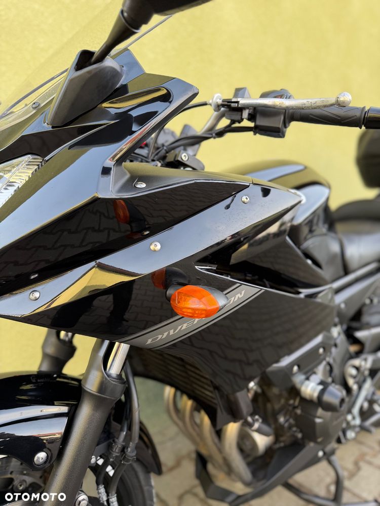 Yamaha XJ - 28