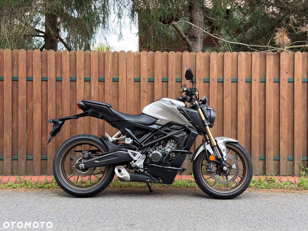 Honda CB - 4