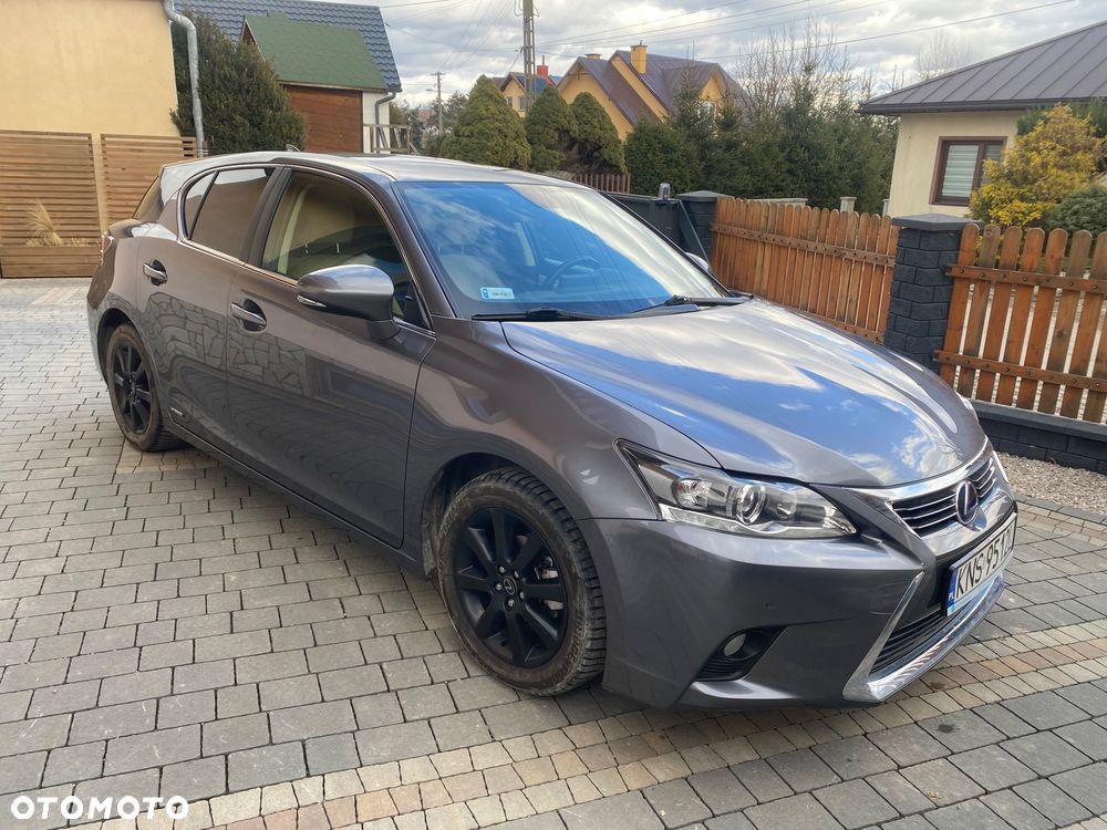 Lexus CT ver-200h-comfort - 2