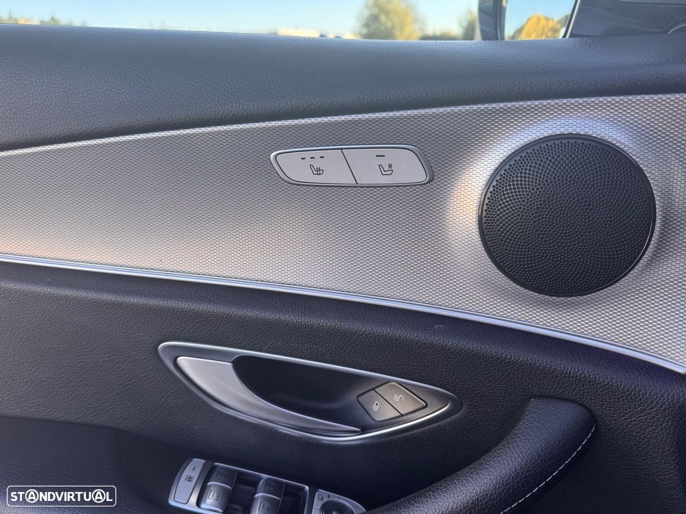 Mercedes-Benz 300 - 15