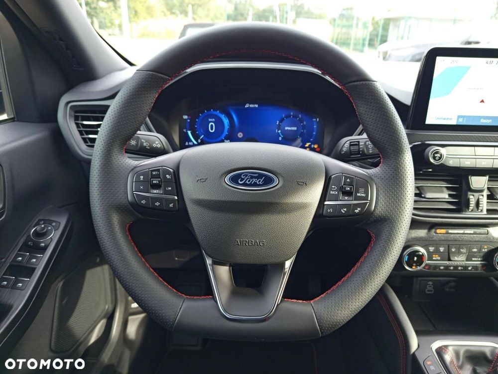 Ford Kuga - 11
