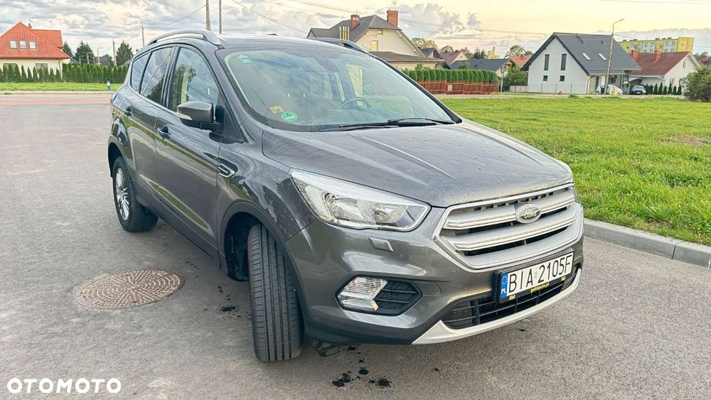 Ford Kuga - 24