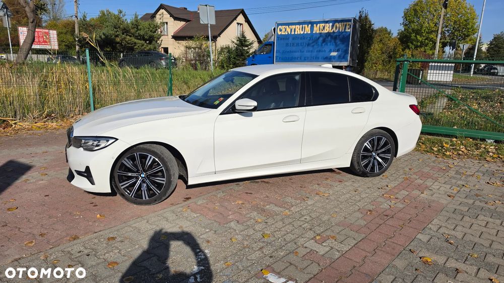 BMW Seria 3 318d Sport Line - 16