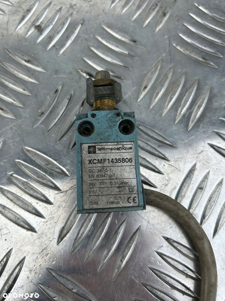 CZUJNIK KRAŃCÓWKA TEMPOMATU SCANIA 4 - 2