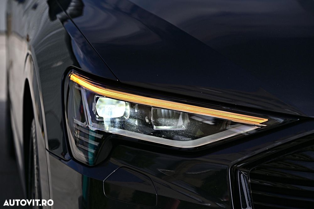 Audi e-tron 55 quattro - 10
