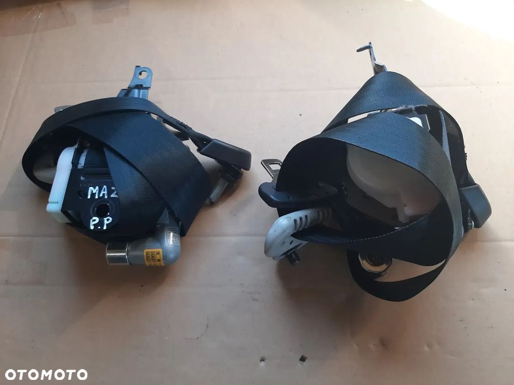 Mazda II 2 pas bezpieczeństwa przedni przód komplet 2002-07r