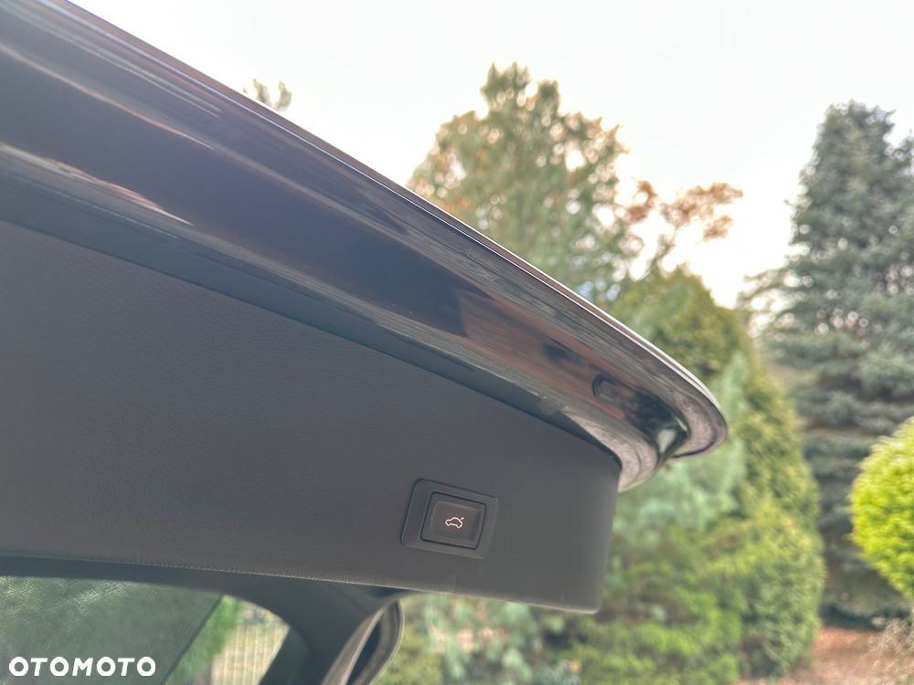 Audi A6 Avant 2.0 TDI Ultra S tronic - 38