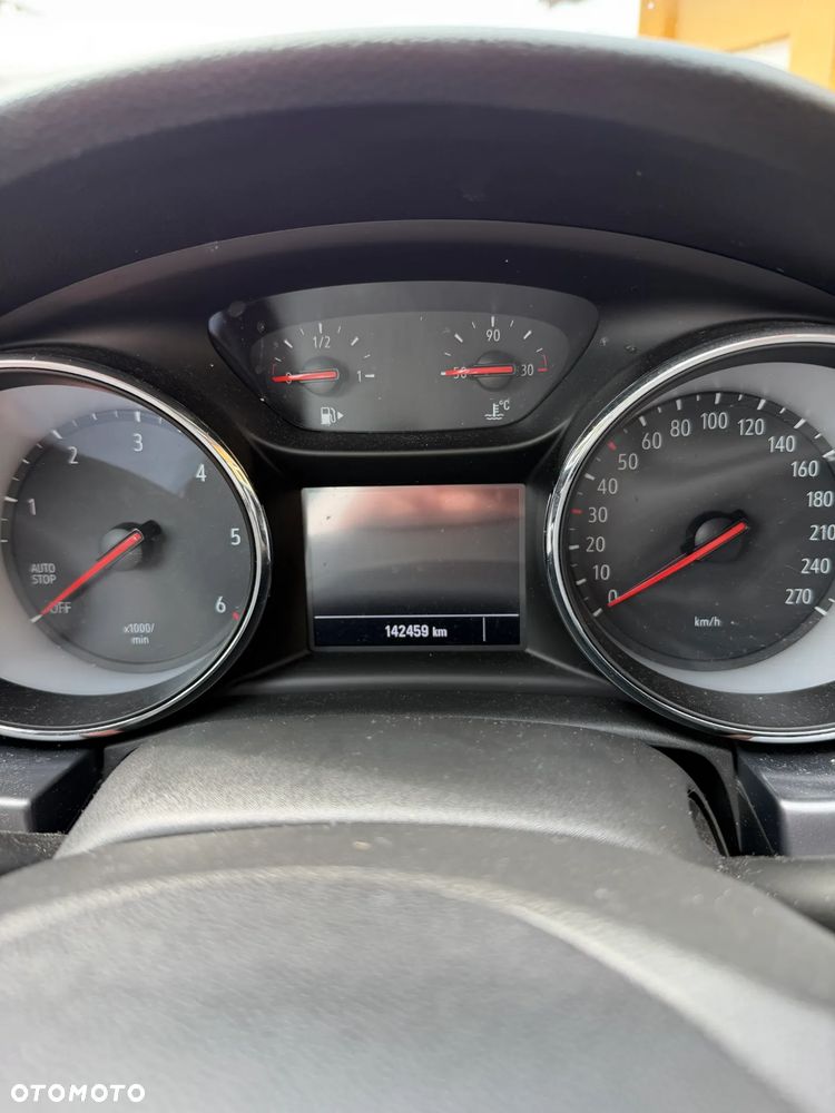 Opel Astra 1.5 CDTI S&S - 9