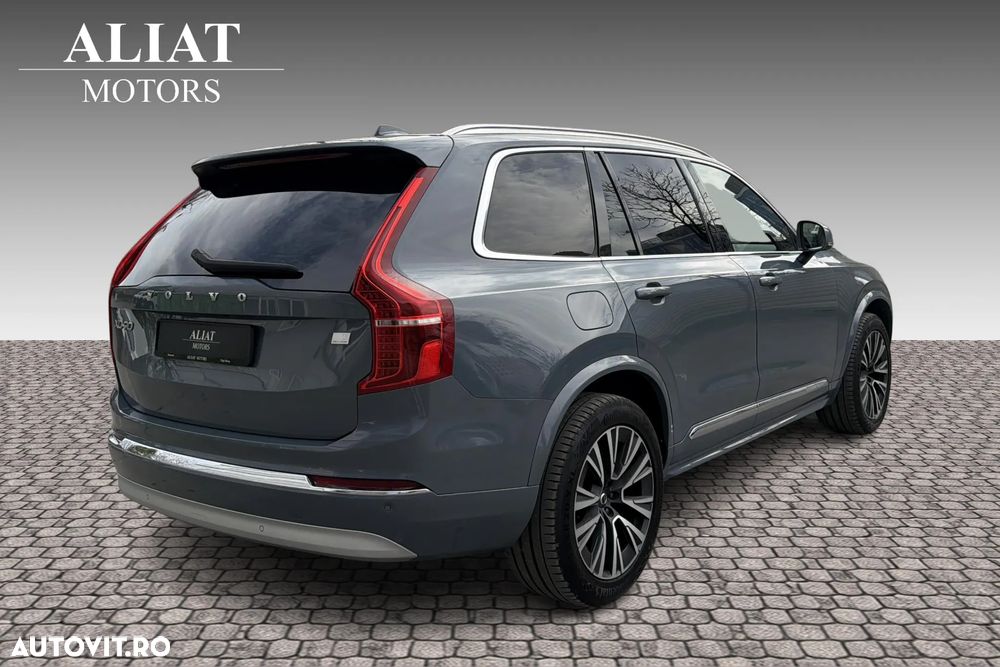 Volvo XC 90 Recharge T8 eAWD R-Design - 4