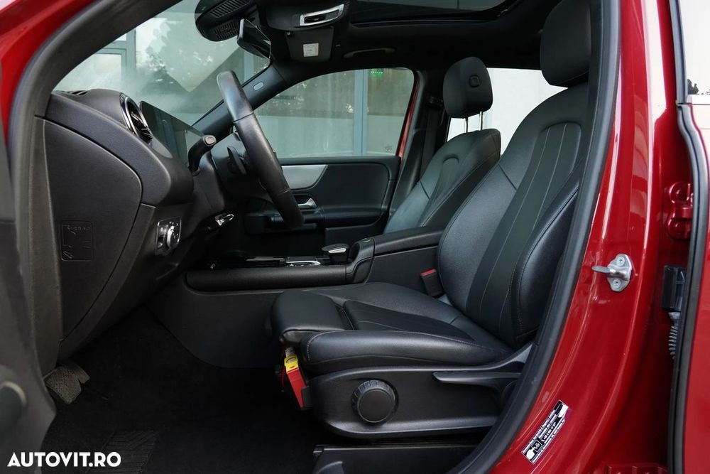 Mercedes-Benz GLB - 15