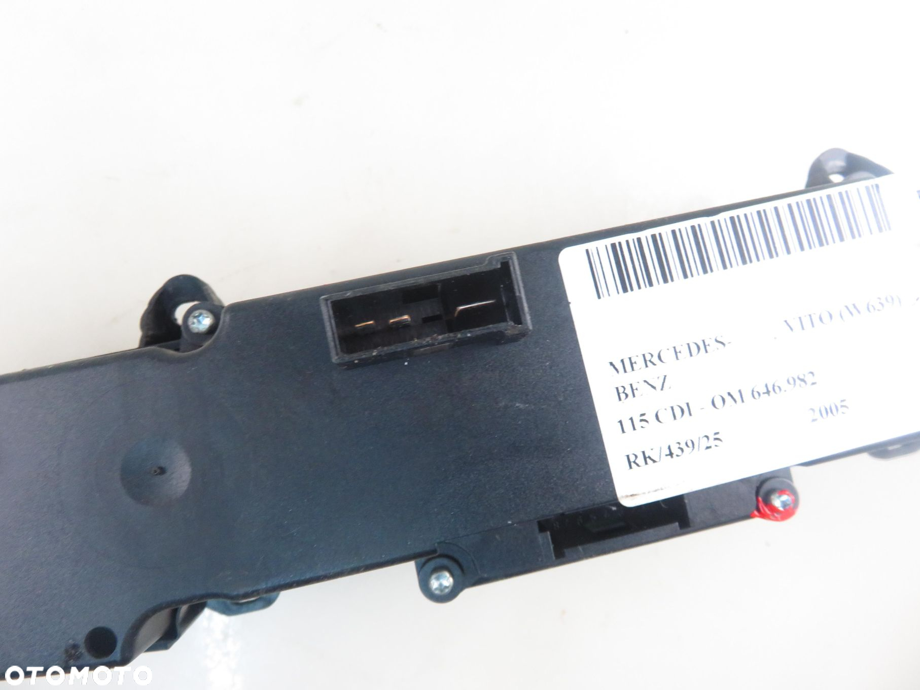 WŁĄCZNIK AWARYJNYCH MERCEDES-BENZ VITO (W639) 6395450407 - 5