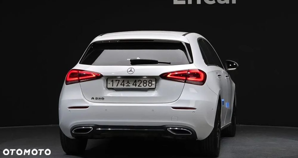 Mercedes-Benz Klasa A 220 4Matic 7G-DCT AMG Line - 4
