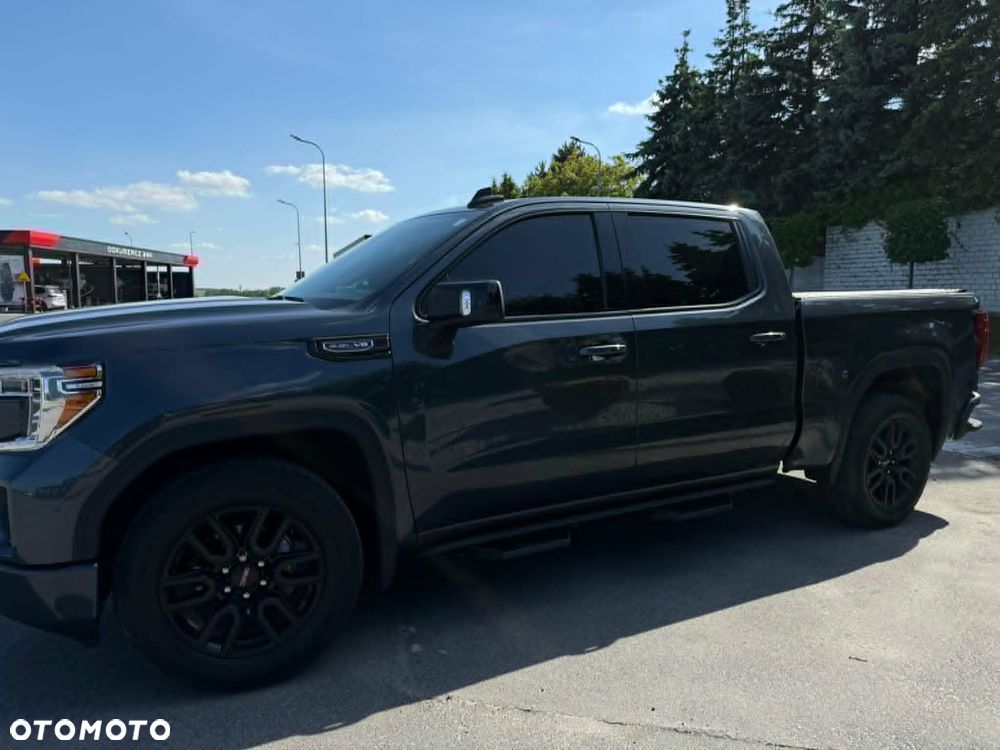 GMC Sierra - 13
