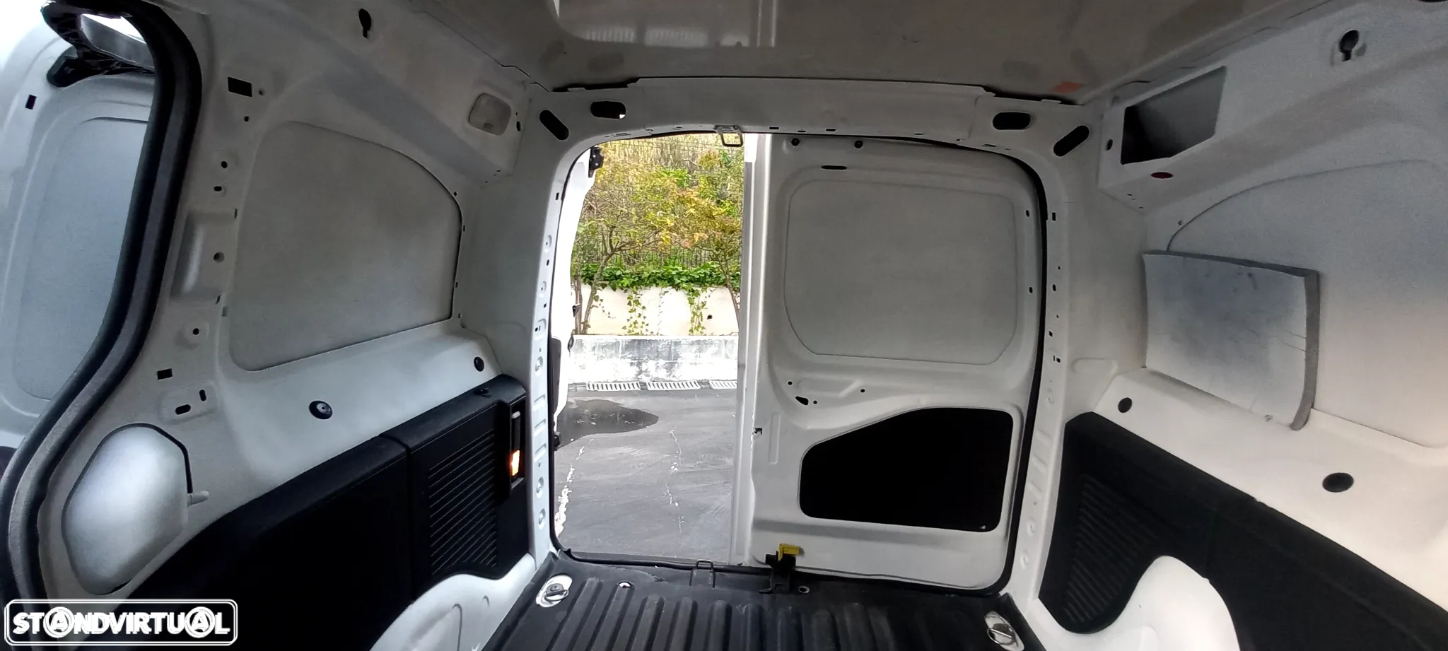Peugeot Partner 1.6 HDi 90 L2 - 18