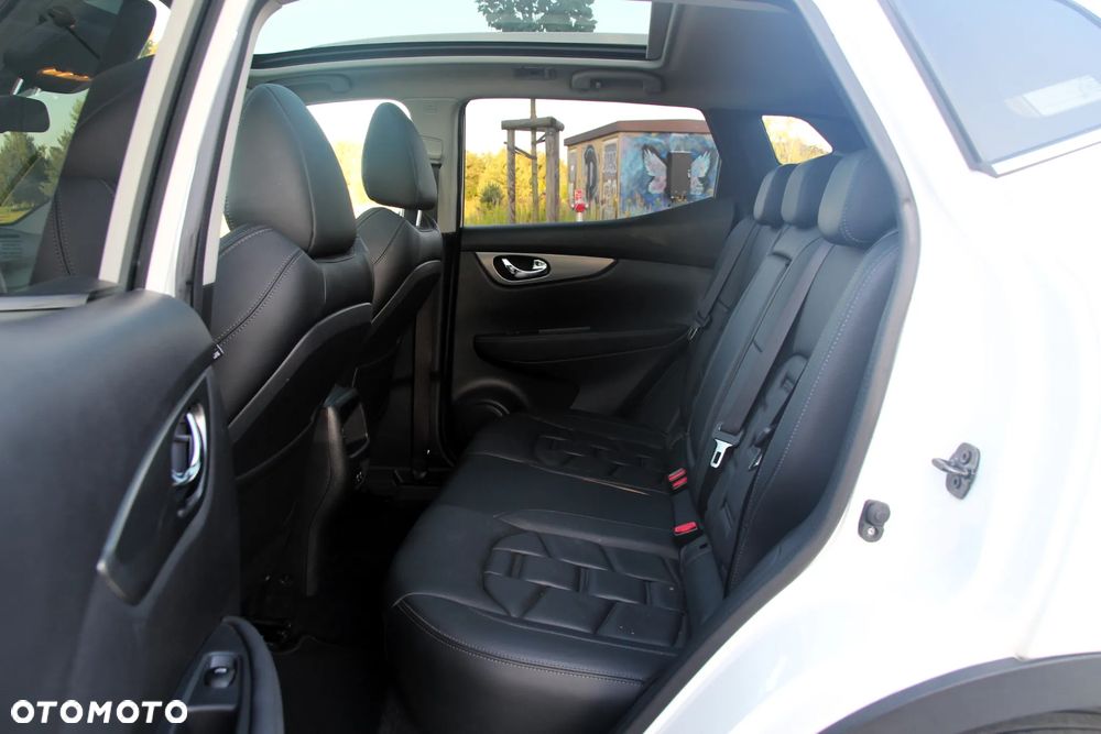 Nissan Qashqai 1.3 DIG-T Tekna - 21