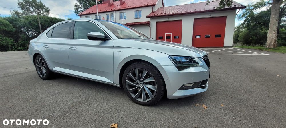 Skoda Superb 2.0 TDI 4x4 DSG L&K - 10