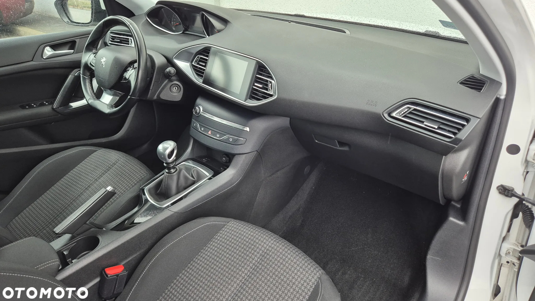 Peugeot 308 SW PureTech 130 Stop & Start Style - 12