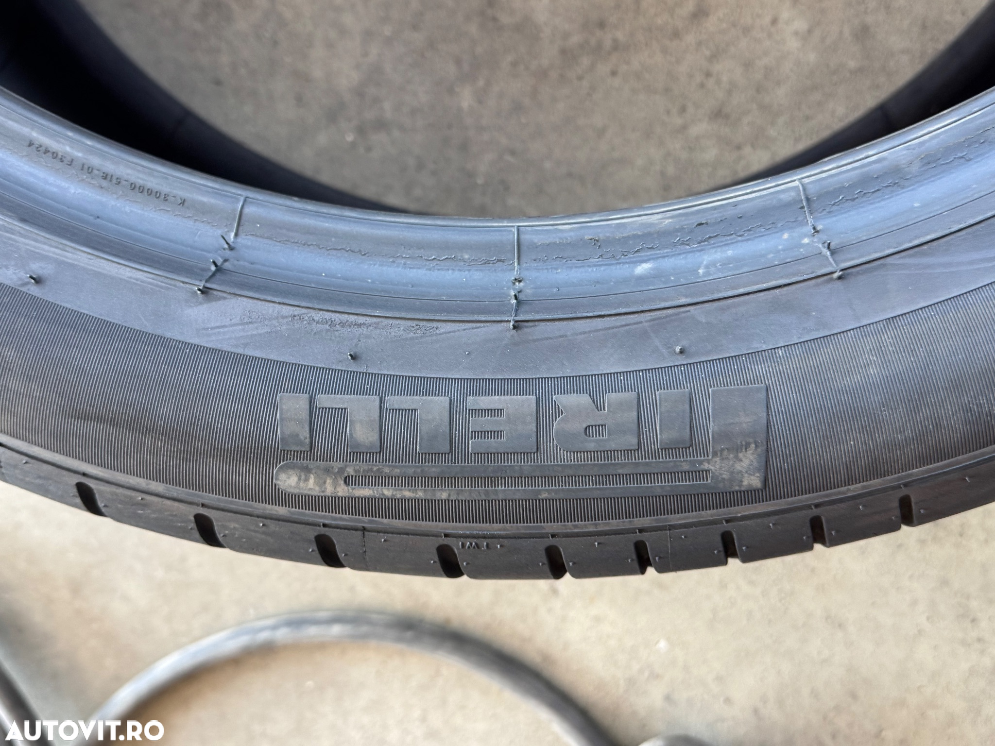 Vând 4 anvelope 285/40/22 Pirelli de vară ca noi - 8