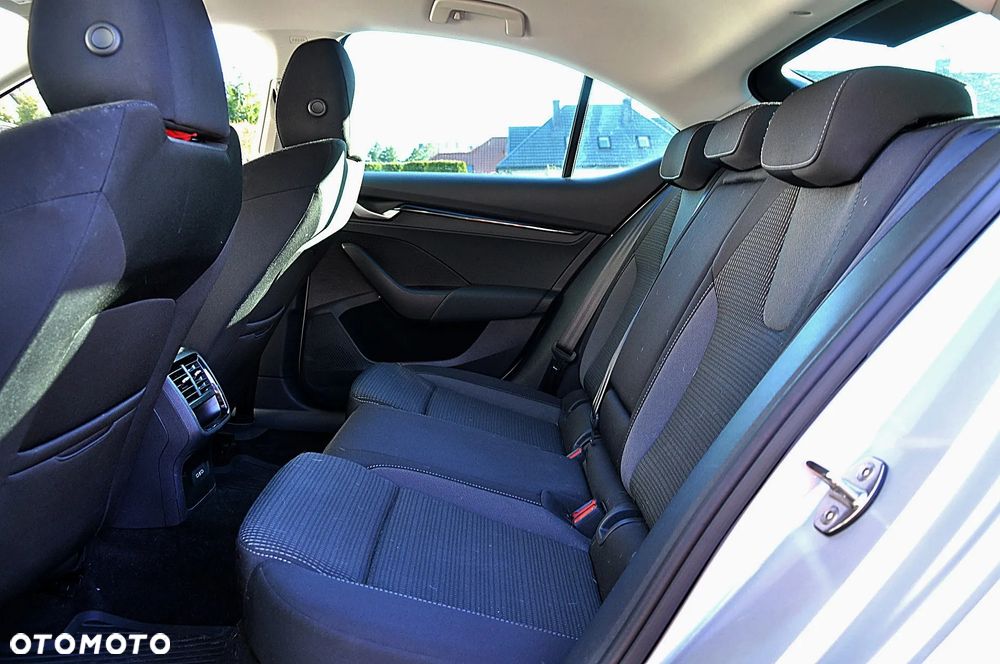 Skoda Octavia 1.5 TSI Selection - 14