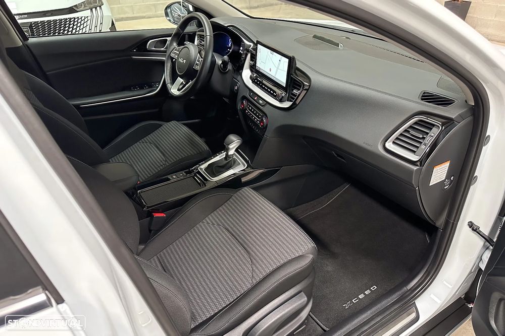 Kia XCeed 1.6 GDi PHEV Drive - 10