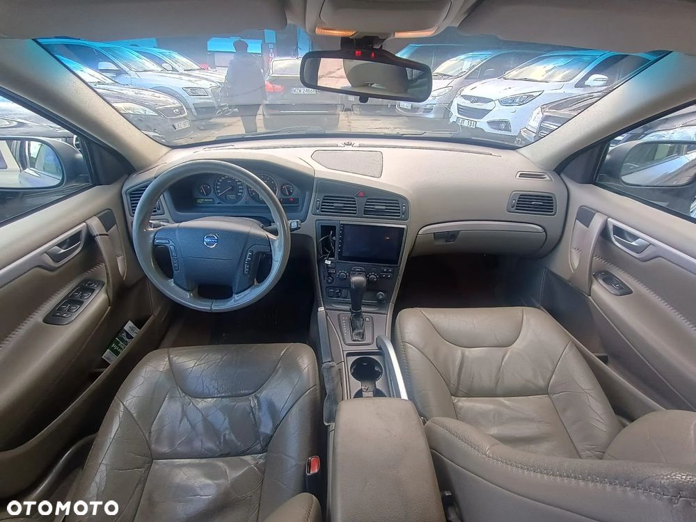 Volvo XC 70 AWD Momentum - 5