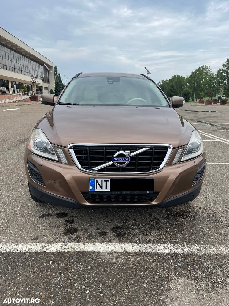 Volvo XC 60 D3 AWD Momentum - 1