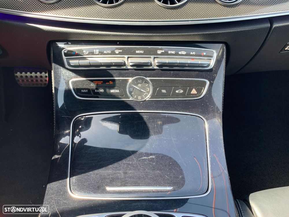 Mercedes-Benz E 220 d AMG Line - 30