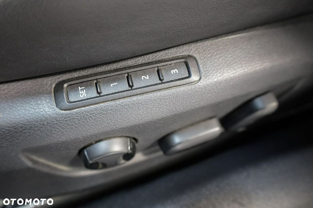 Skoda Superb 2.0 TSI 4x4 DSG Sportline - 17