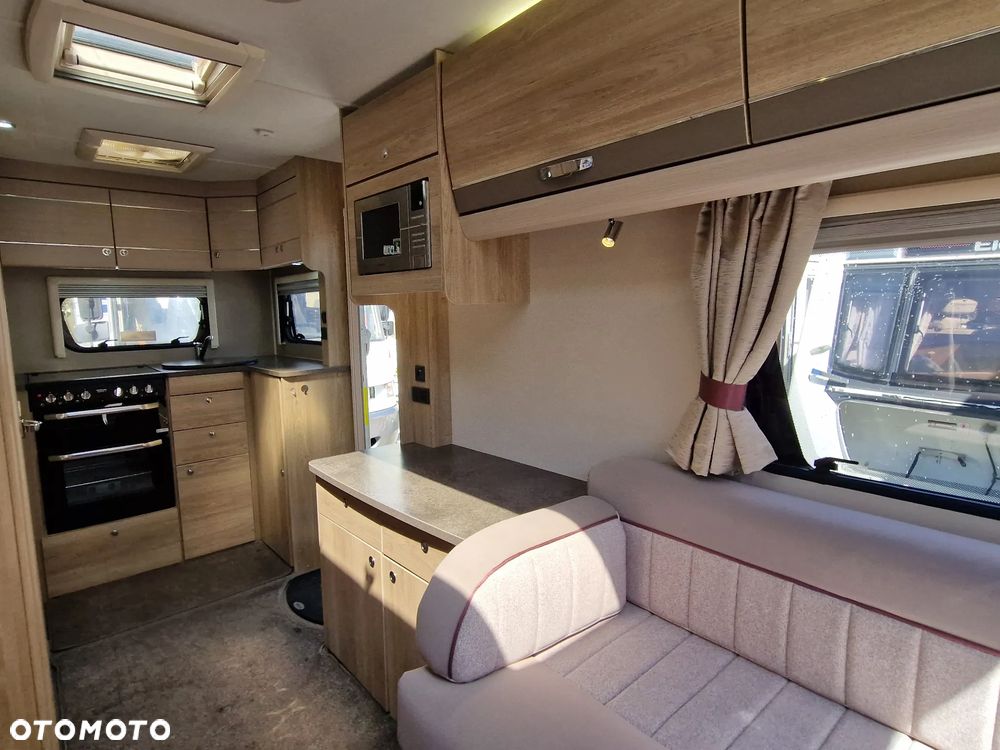 Elddis Xplore 304 - 10