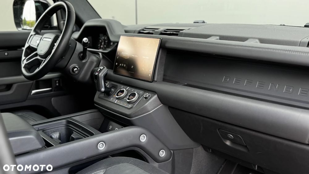 Land Rover Defender 110 2.0 P400e PHEV X-Dynamic SE - 19