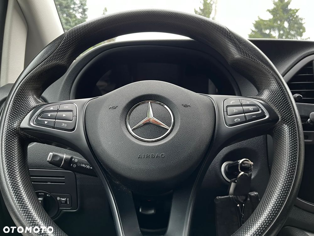 Mercedes-Benz Vito Mixto L2 447.703 - 26