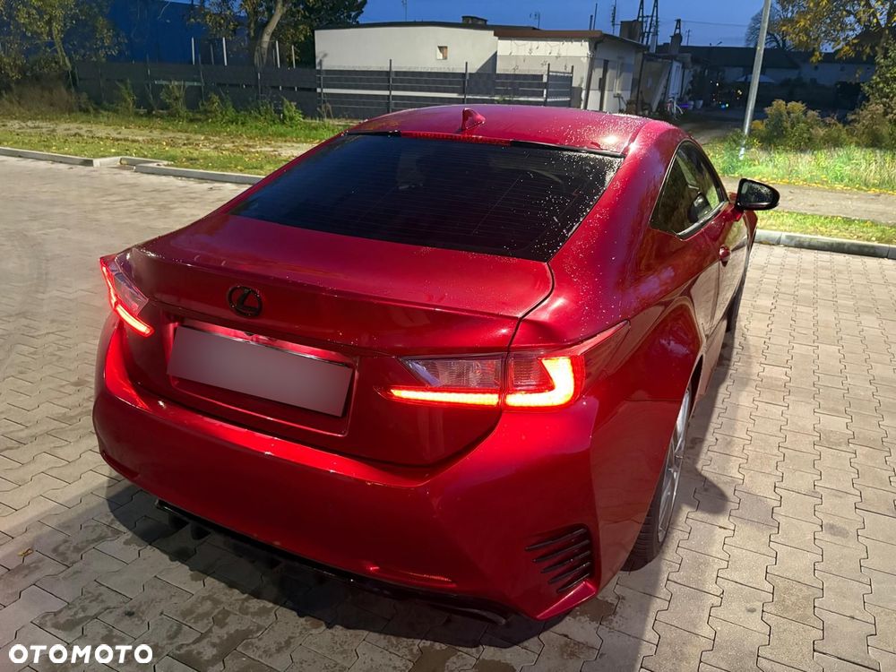 Lexus RC - 10