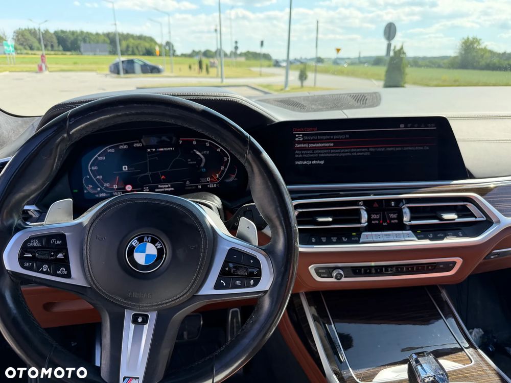 BMW X7 M50i sport - 9