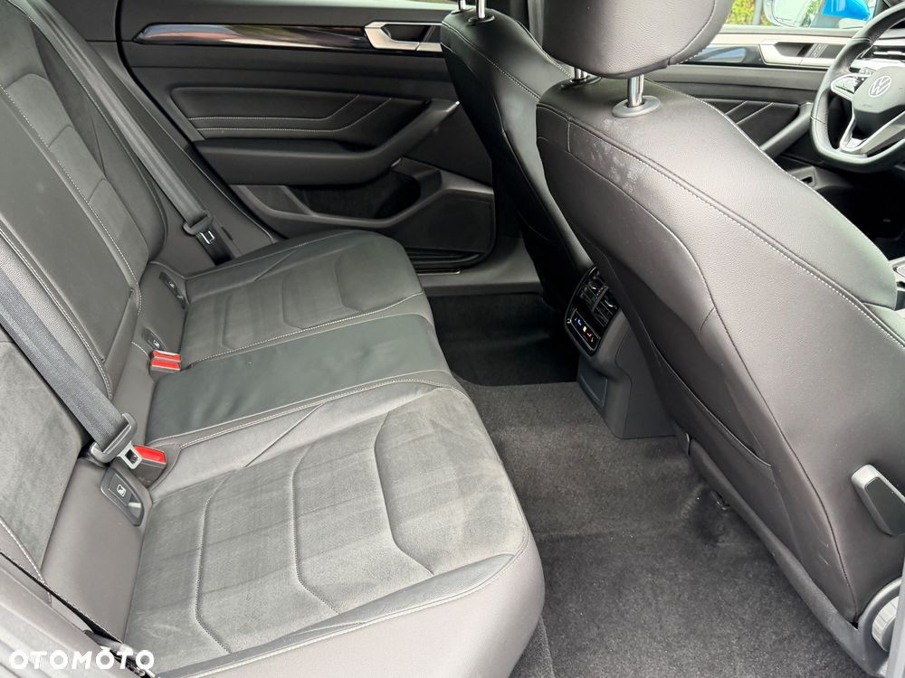 Volkswagen Arteon 2.0 TDI SCR 4Motion DSG R-Line - 13