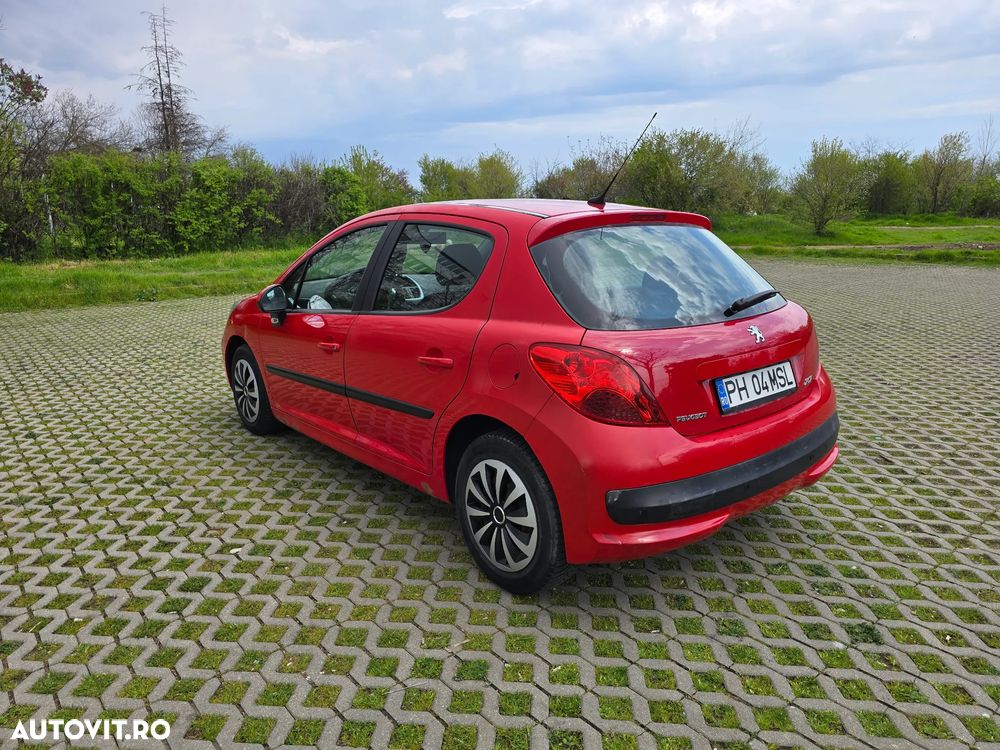 Peugeot 207 1.4HDI Trendy - 3