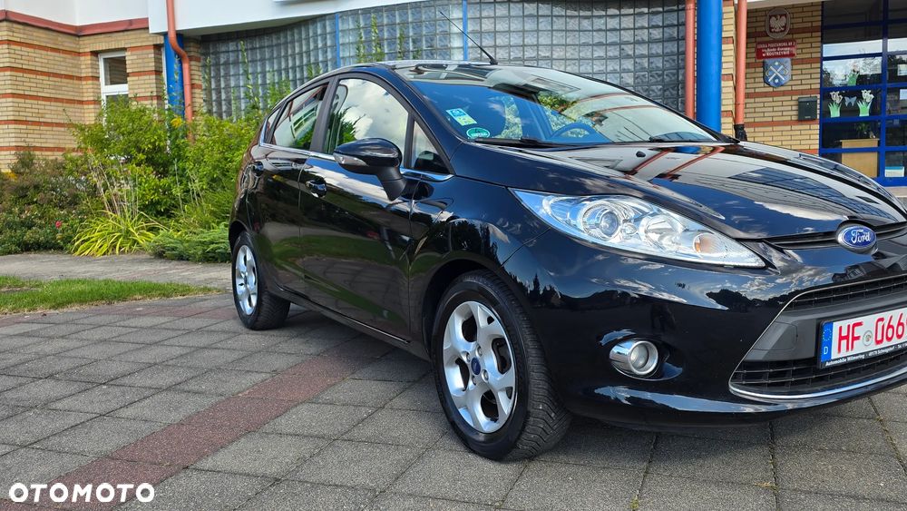Ford Fiesta - 35